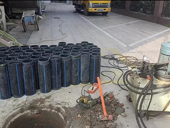 太原PE置换管厂家 DN315置换管 非开挖管短管置换